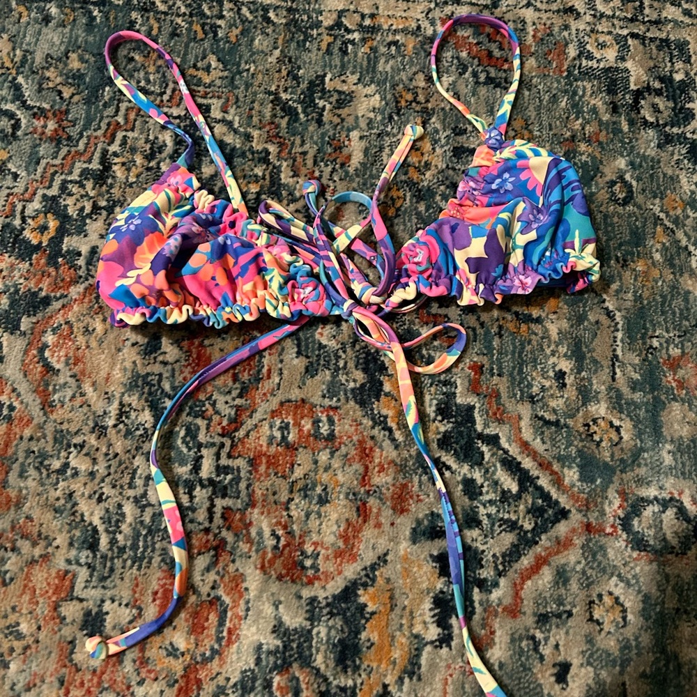 Kulani Kinis Ruched Bralette Bikini top size small